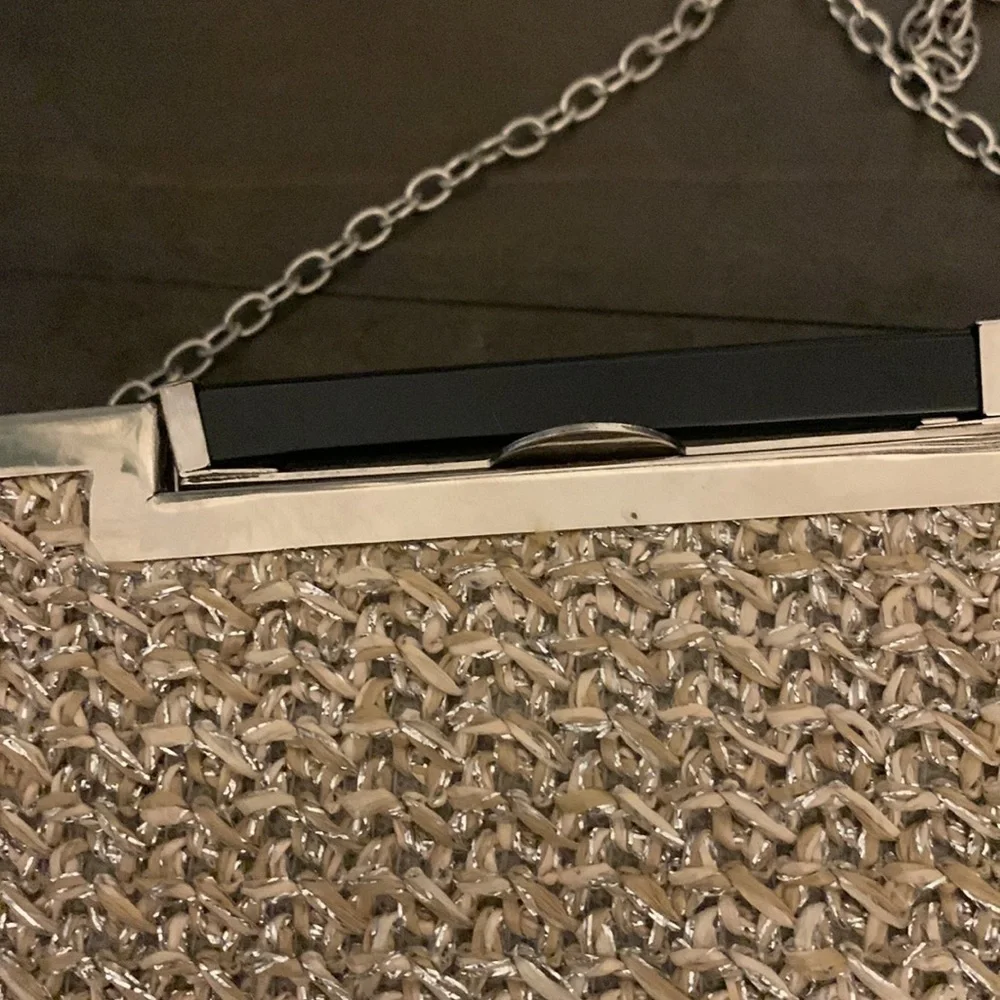 Bueno Clutch - Picture 5 of 10